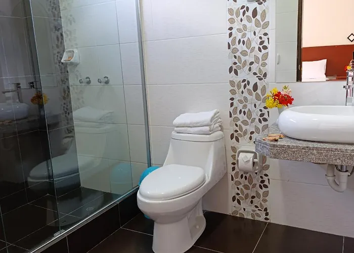 Samana House Hotel 2*