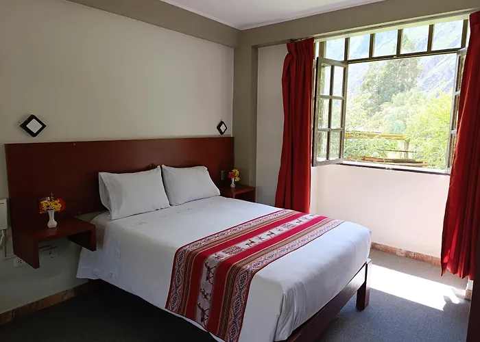 Hotel Samana House 2*