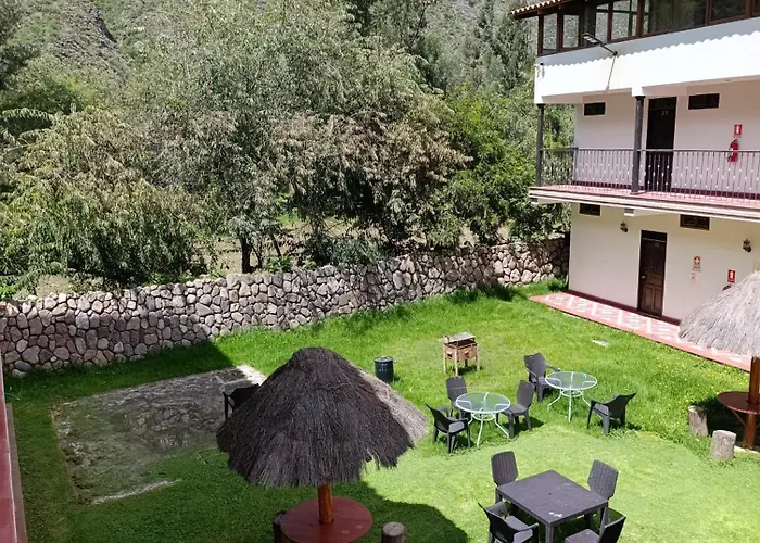 Hotel Samana House 2*